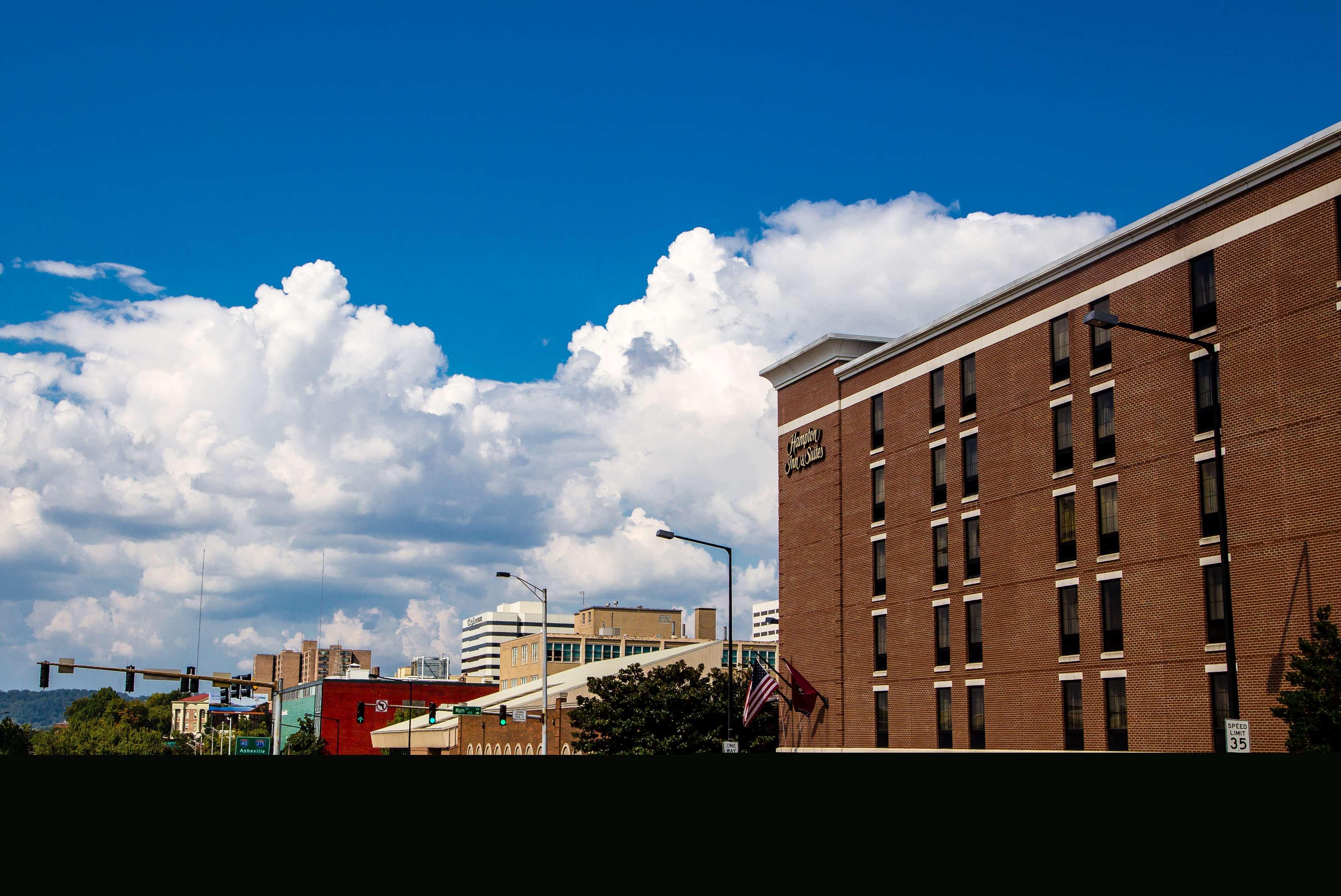 Hampton Inn & Suites Knoxville-Downtown Exterior foto